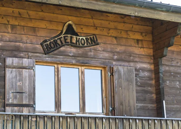 Bortelhorn, Rosswald 公寓 *