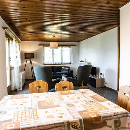 Bortelhorn, Rosswald Apartman